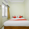 Отель Tengkawang Residence by OYO Rooms, фото 8