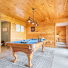 Отель Hollow's Haven by Avantstay Hot Tub, Sauna, Balcony and Tree Top Views, фото 32