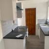 Отель Lovely and Bright 2 bed House, фото 1