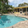 Отель Manatee Manor 2 Bedroom Home by RedAwning, фото 13