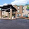 Отель Holiday Inn Express & Suites Allentown-Dorney Park Area, an IHG Hotel, фото 1