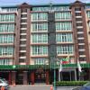 Отель Green Leaf Hotel в Янгоне