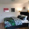 Отель Stylish studio bungalow, close to Cardiff Centre в Кардиффе