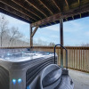 Отель Pet-friendly Branson West Lodge w/ Hot Tub!, фото 20
