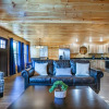 Отель Bandit Lodge BRAND NEW CABIN w Pool, фото 24