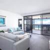 Отель Sealuxe Central Surfers Paradise - Ocean View Deluxe, фото 9