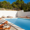 Отель Beautiful Home in Vela Luka With Outdoor Swimming Pool, Wifi and 7 Bedrooms, фото 16