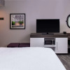 Отель Hampton Inn & Suites Winston-Salem Downtown, фото 3