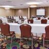 Отель Holiday Inn and Suites Overland Park West, an IHG Hotel, фото 17