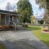 Отель Accommodation Fiordland Self Contained Cottages в Те-Анау