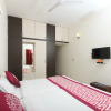 Отель OYO 15133 Sharon Residency, фото 7