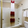 Отель Red Roof Inn & Suites Statesboro - University, фото 10