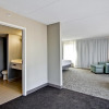 Отель Holiday Inn Express & Suites Oshawa Downtown - Toronto Area, an IHG Hotel, фото 7