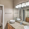 Отель Condo w/ Pool Access ~ 1 Mi to Old Town Scottsdale, фото 9