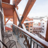 Отель Top Floor 2 Bedroom In Mountaineer Square- Slopeside Condo - No Cleaning Fee! by RedAwning, фото 14