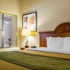 Отель Quality Inn & Suites, фото 10