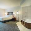 Отель Hampton Inn & Suites Berkshires-Lenox, фото 3
