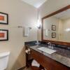 Отель Comfort Inn & Suites, фото 27