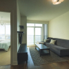 Отель Stunning Suites Luxurious Downtown Condo, фото 7