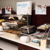 Отель Holiday Inn Express & Suites Omaha South - Ralston Arena, an IHG Hotel, фото 11