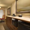 Отель Embassy Suites by Hilton Albuquerque, фото 11