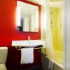 Отель B&B HOTEL CHARTRES Le Forum (1), фото 9