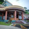 Отель Phi Phi Cliff Beach Resort, фото 1