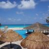 Отель New Beachfront PH at Brisas By The Spot, фото 16