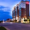 Отель Hampton Inn & Suites National Harbor - Alexandria Area, фото 23