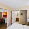 Отель AVIA Residences on Research - Extended Stay, фото 4