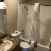 Отель Lakeshore Inn & Suites, фото 5