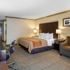 Отель Quality Inn & Suites Lathrop - South Stockton, фото 19