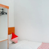 Отель OYO 2199 Mandiri Guest House Syariah, фото 4