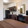 Отель Suburban Studios Monaca - Pittsburgh, фото 23