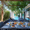 Отель Central Holiday Home, фото 11