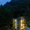 Отель The door opens on a view of mountains, фото 3