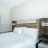 Отель Holiday Inn Express & Suites Charlottesville, an IHG Hotel, фото 14