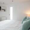 Отель Immaculate 1-bed Apartment on Hove Seafront, фото 3