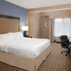 Отель Holiday Inn Hotel & Suites Detroit Metro Airport, фото 4