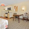 Отель Hawthorn Suites by Wyndham Cincinnati Blue Ash, фото 9