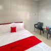Отель RedDoorz Plus near Cito Mall Surabaya, фото 3