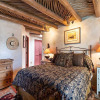 Отель Cowboy On The Acequia, 2 Bedrooms, Fireplaces, Washer/dryer, Sleeps 4, фото 3