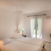 Отель Luxury Skiathos Villa Three-Bedroom Villa Vromolimnos, фото 8