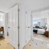 Отель Astonishing Ocean Front Condo CozySuites Showboat, фото 4
