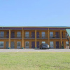 Отель Travelers Inn, фото 1