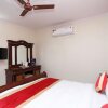 Отель R K Residency By OYO Rooms, фото 6