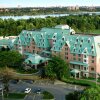 Отель Doubletree By Hilton Gatineau-Ottawa в Гатине