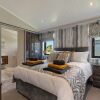 Отель Dewin Bach - Luxury Lodge, Hot Tub, Close to Beach, фото 4