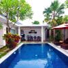 Отель The Yubi Boutique Villas Seminyak в Семиньяке