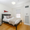 Отель Modern 2BR + 100 Walkscore | Theatre District | Evonify, фото 2